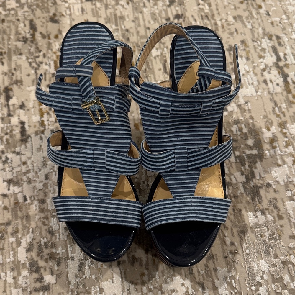 Gianni Bini Navy Striped Sandals - 7M